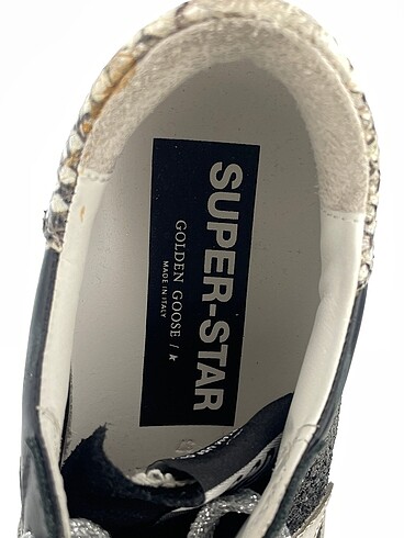 37 Beden çeşitli Renk Golden Goose Deluxe Spor Ayakkabı %70 İndirimli.