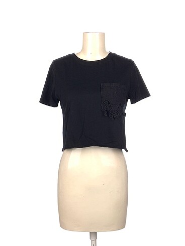 Zara T-shirt %70 İndirimli.