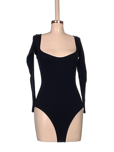 Zara Bluz %70 İndirimli.