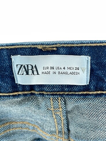 36 Beden çeşitli Renk Zara Mini Şort %70 İndirimli.