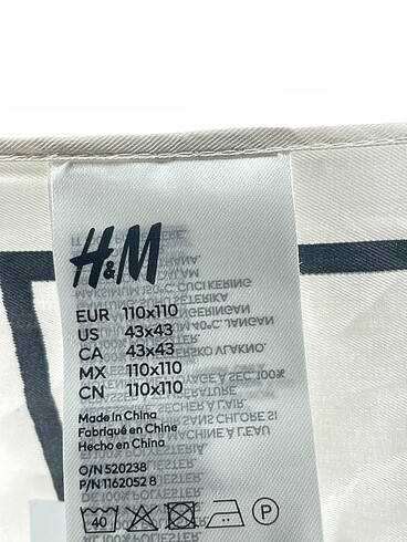 Beden H&M Eşarp / Fular %70 İndirimli.