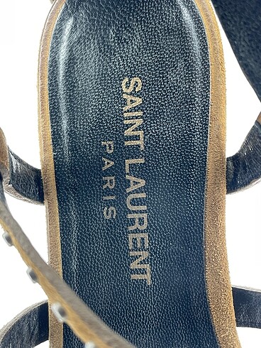 37 Beden çeşitli Renk Yves Saint Laurent Sandalet %70 İndirimli.
