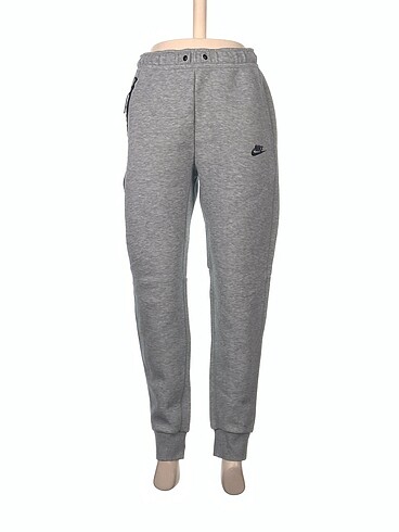 Nike Eşofman Altı %70 İndirimli.