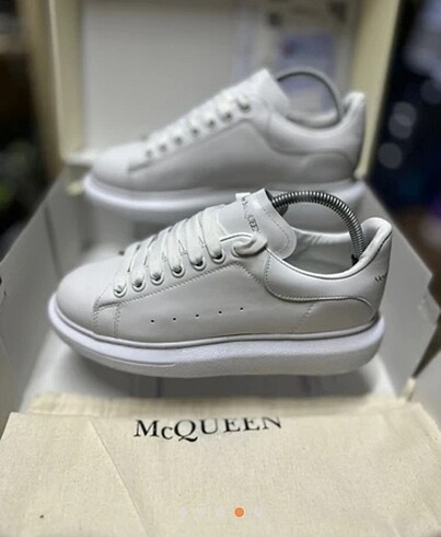 Alexander mcQEEN