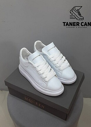 Alexander McQueen 
