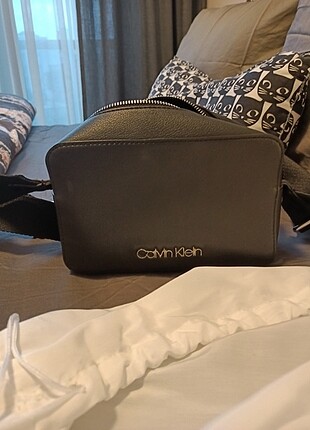 Calvin Klein çanta