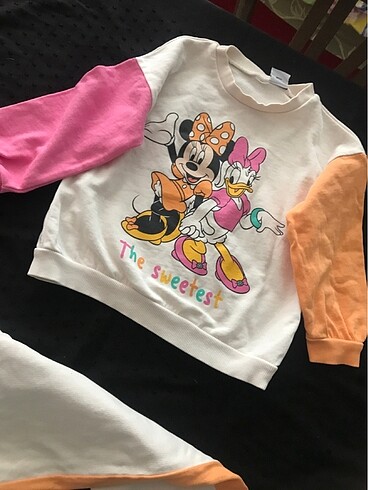 4 Yaş Beden Mınnıe mouse takım