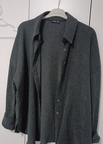 Düğmeli Gri Keten Uzun Kollu Gömlek - Görsel 4