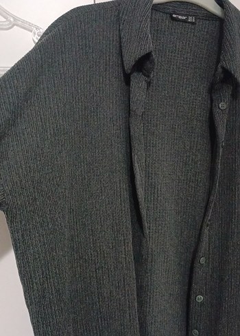 Düğmeli Gri Keten Uzun Kollu Gömlek - Görsel 2