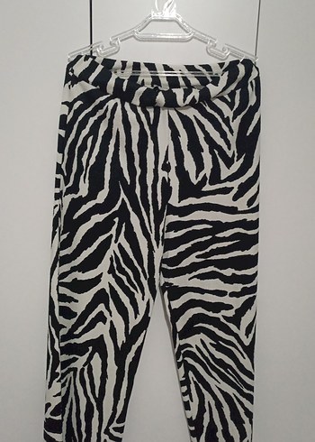 Zebra Desenli Midi Kadın Kumaş Pantolon - Görsel 2