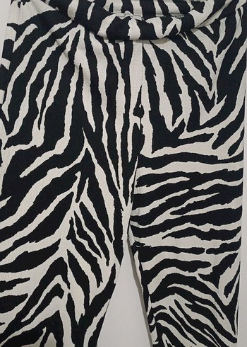 Zebra Desenli Midi Kadın Kumaş Pantolon - Görsel 4