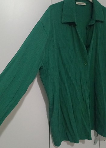 Düğmeli Uzun Kollu Yeşil Keten Gömlek - Görsel 3