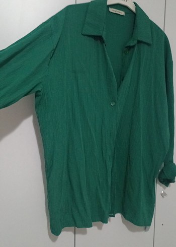 Düğmeli Uzun Kollu Yeşil Keten Gömlek - Görsel 5