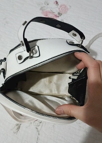 Zincir Detaylı Beyaz Kadın Omuz Çantası - Görsel 5