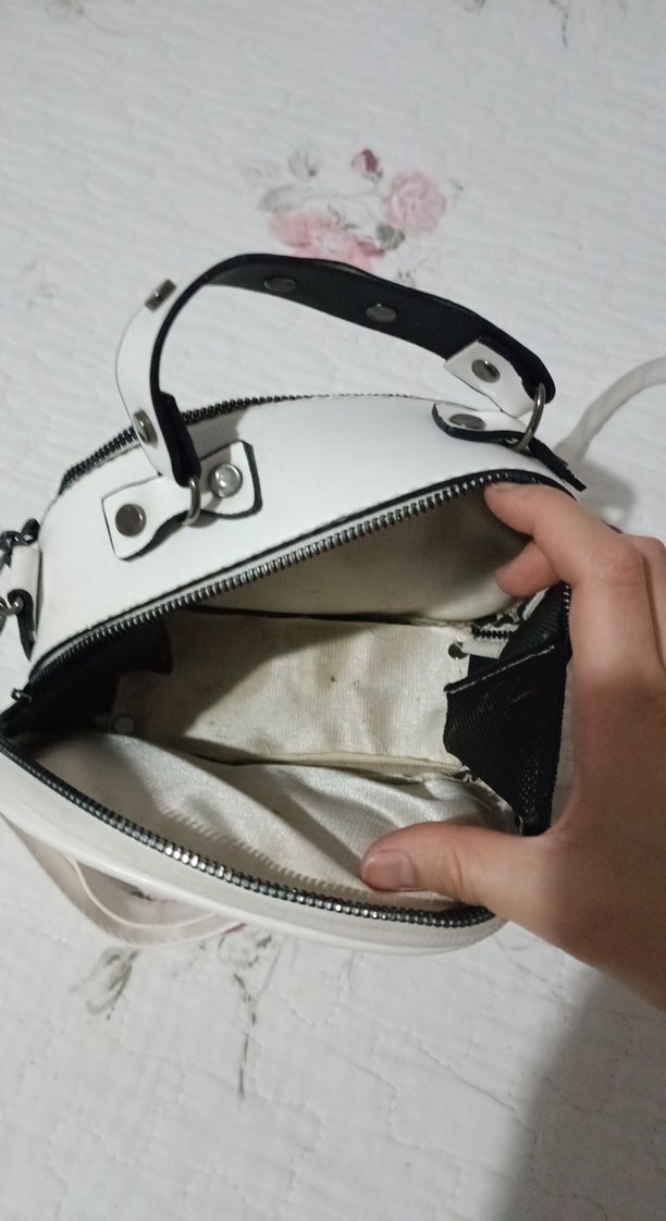 Zincir Detaylı Beyaz Kadın Omuz Çantası - Görsel 5