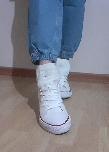 Kinetix converse