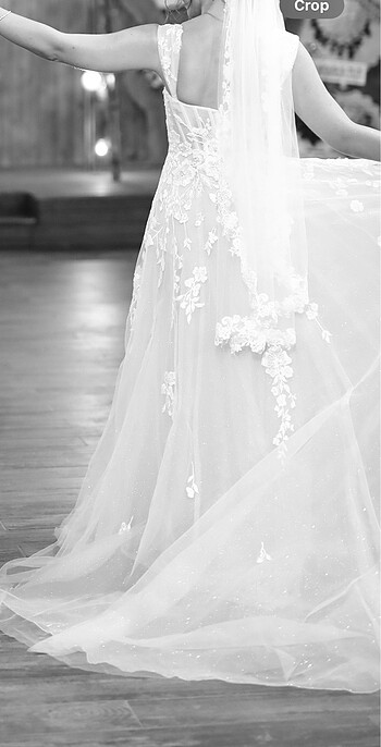 36 Beden beyaz Renk Oleg Cassini Gelinlik