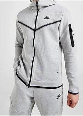 NİKE TECH FLEECE EŞOFMAN TAKIMI
