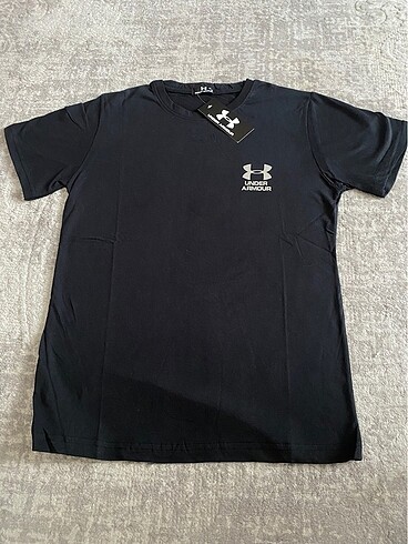 UNDER ARMOUR OVERSİZE T-SHİRT