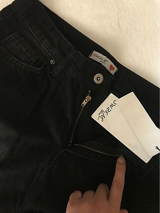 28 Beden siyah Renk Jean pantolon