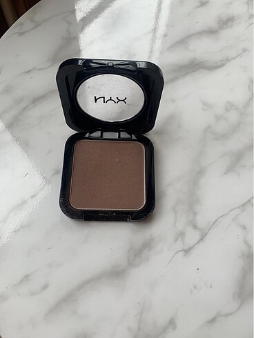 NYX meşhur taupe bronzer