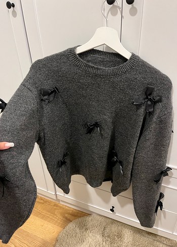 Fiyonklu Gri Örgü Kazak Siyah - Görsel 3