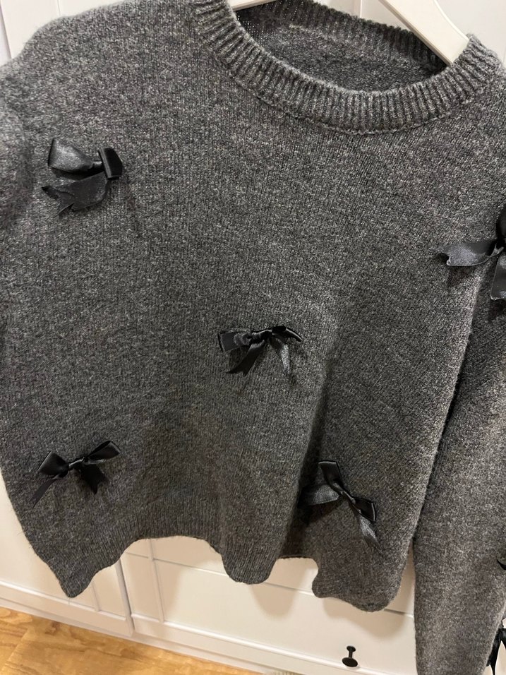 Fiyonklu Gri Örgü Kazak Siyah - Görsel 5