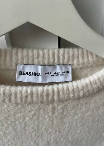 Bershka Crop Beyaz Yün Kazak - Görsel 5