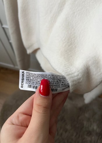 Bershka Crop Beyaz Yün Kazak - Görsel 6