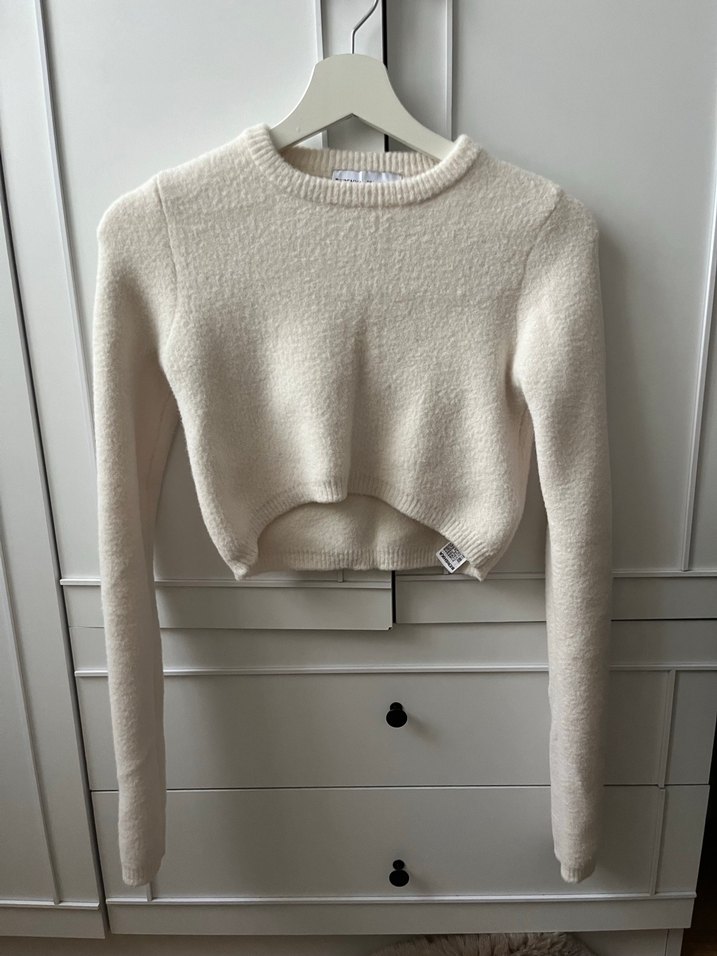 Bershka Crop Beyaz Yün Kazak - Görsel 2