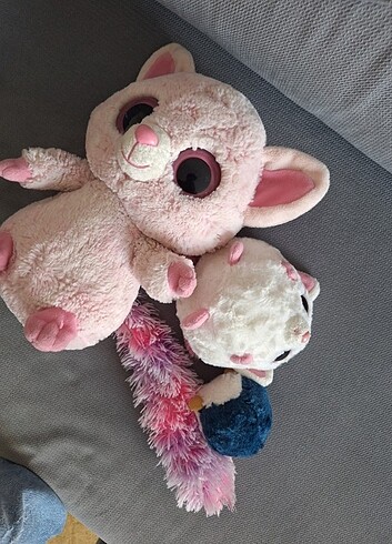  Beden Renk 3 ü beraber 650 tl 