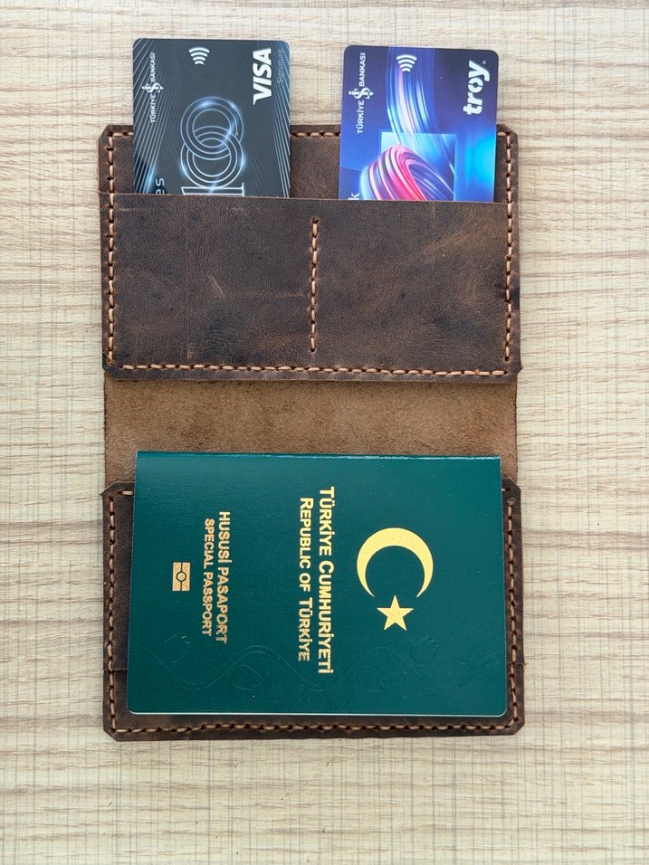 Hakiki deriden pasaport kılıfı - Görsel 2