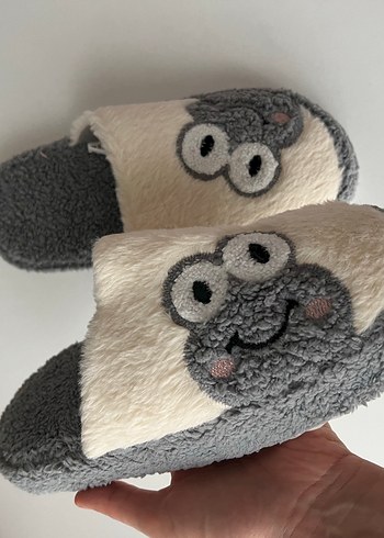 Diğer Gri Kadın Ev Terliği Peluş Detaylı