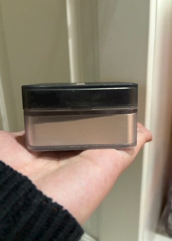 Huda beauty pudra - Görsel 3