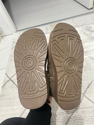 39 Beden Ugg Bot