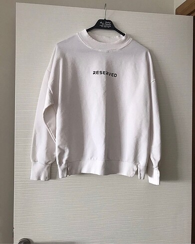 Sweatshirt