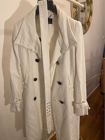 Beyaz Trençkot / trenchcoat