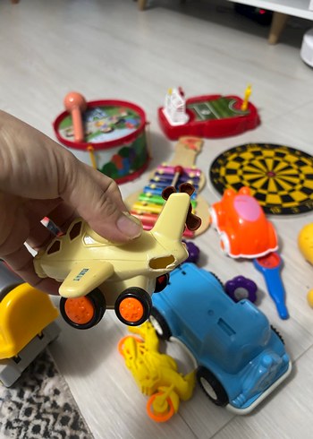 Renkli Çocuk Oyuncakları Seti - Görsel 2