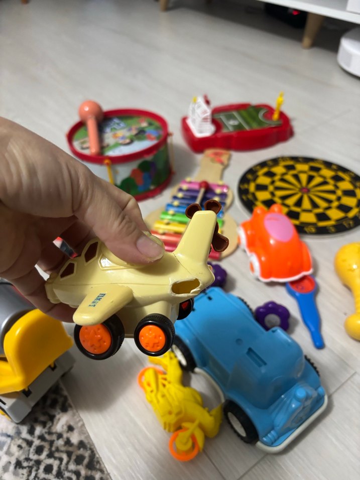 Renkli Çocuk Oyuncakları Seti - Görsel 2