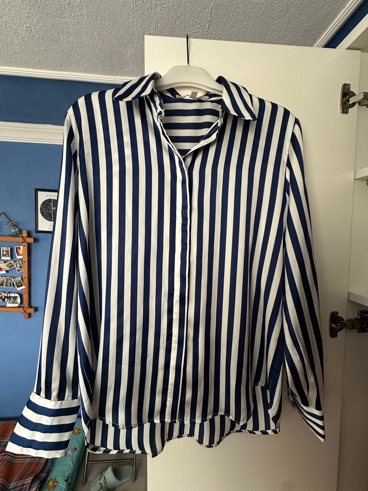 Düğmeli Mavi Çizgili Hamile Bluzu - Görsel 3