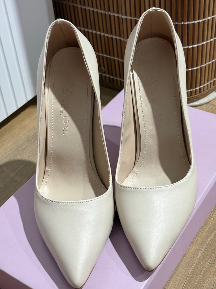 Bej Stiletto Topuk Kadın Ofis Ayakkabısı - Görsel 4