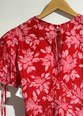 Kısa Kollu Kırmızı Desenli Mini Elbise - Görsel 6