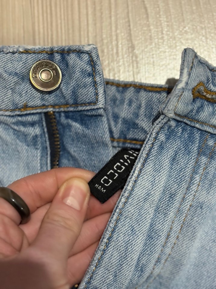 Düğmeli Mavi Mini Denim Şort - Görsel 4