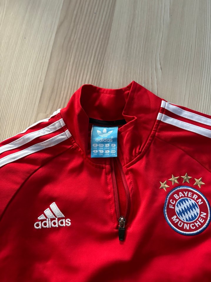 Erkek Kırmızı Adidas FC Bayern Sweatshirt - Görsel 3