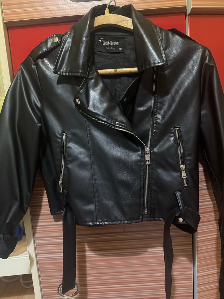 Kemer Detaylı Siyah Deri Biker Ceket - Görsel 4