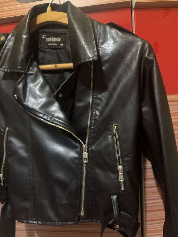 Kemer Detaylı Siyah Deri Biker Ceket - Görsel 3