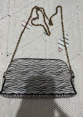 Zebra Desenli Zincir Detaylı Kadın Çanta