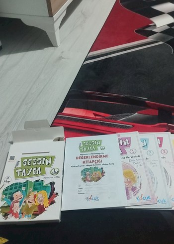 Gezgin Tayfa 10 Kitap Seti - Hale Estork Altas - Görsel 2