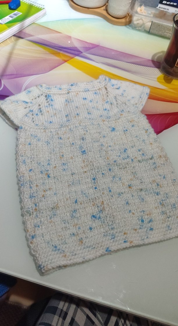 Beyaz Örgü Kolsuz Mini Hırka - Görsel 3