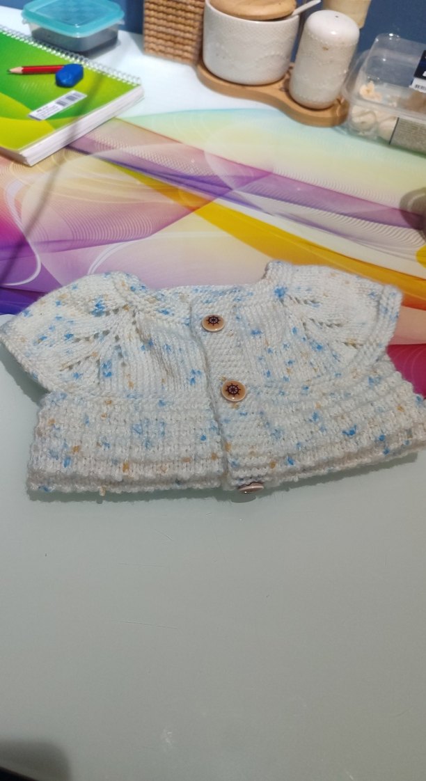 Beyaz Örgü Kolsuz Mini Hırka - Görsel 2